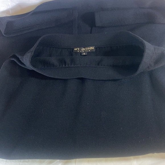St.John Knit collection blazer and St.John basic long black skirt set - Picture 11 of 14